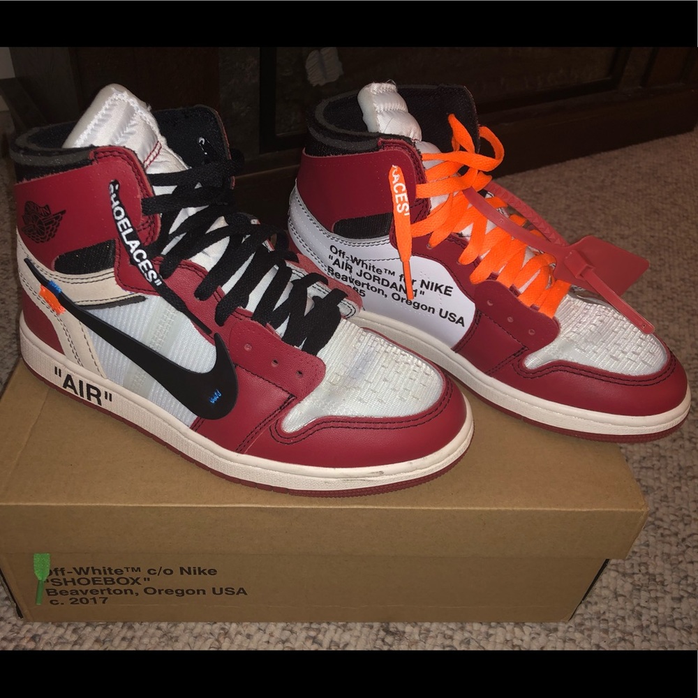 Off-white x Jordan Retro 1’s “CHICAGO”